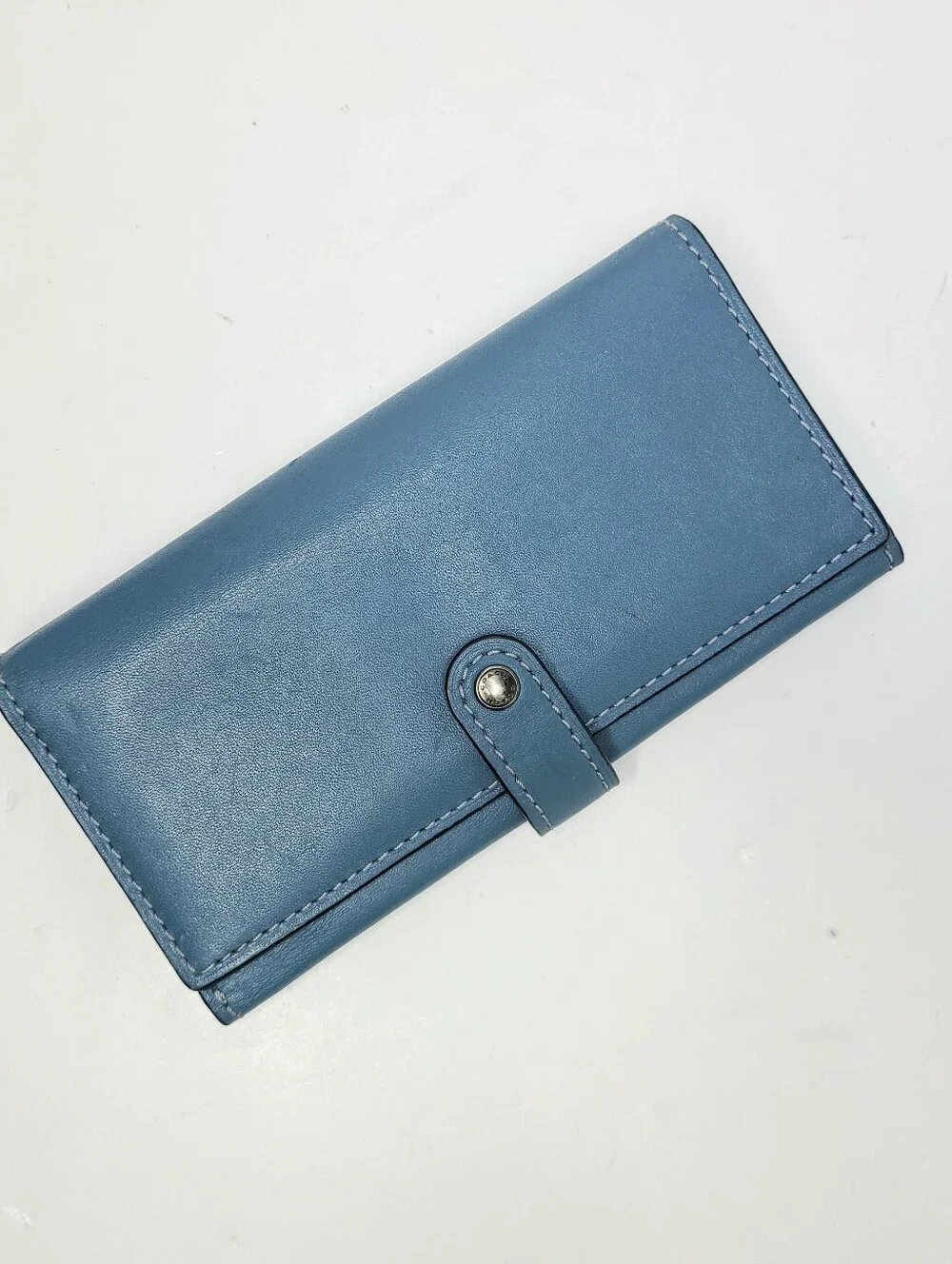Coach 1941 Genuine Glove Tanned Leather Slim Trifold Wallet